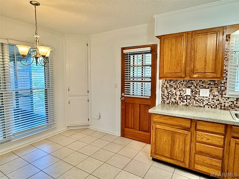 2311 Cottingham Dr — Photo 17
