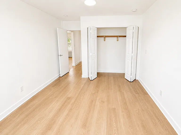 7036 Strathmore St #109 — Photo 10