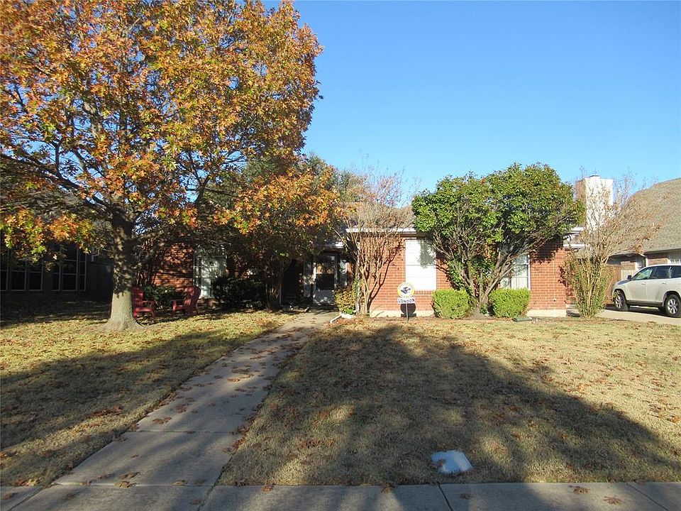 1st image of 321 Pine Top Dr
