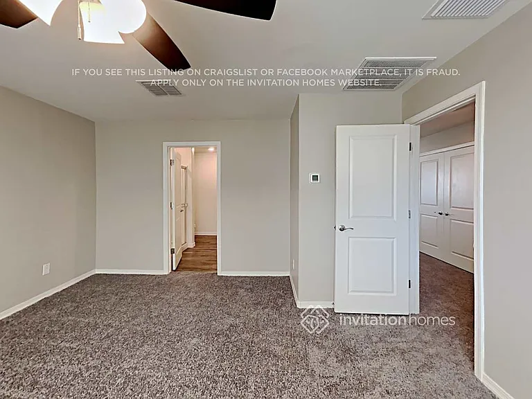 8033 W Agora Ln — Photo 12