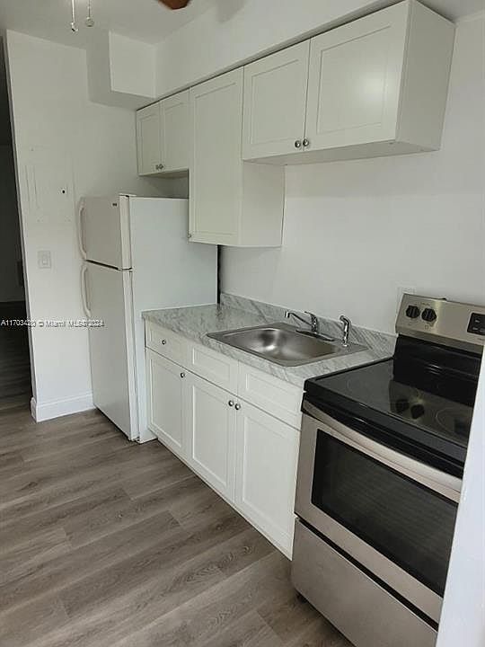 1st image of 1685 NE 124th St #3