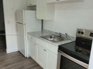 1685 NE 124th St #3, Miami, FL 33181