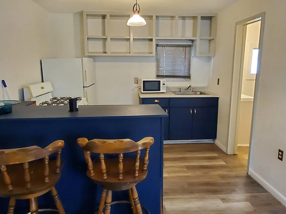 534 E Beale St #C