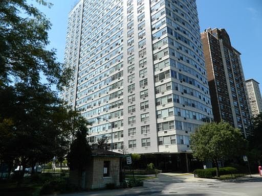 1st image of 3900 N Lake Shore Dr APT 22F