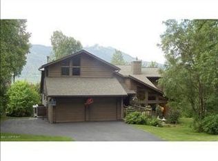 10350 Stewart Dr, Eagle River, AK 99577