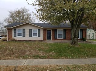 8218 Candleworth Dr, Louisville, KY 40214