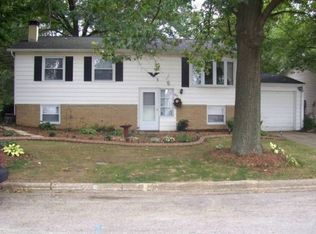 801 Diane Ct, Springfield, IL 62702
