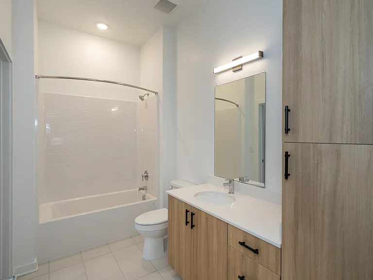 Wrighthaven Square Apartments — Photo 37
