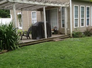 1409 S 88th Rd, Greensboro, PA 15338