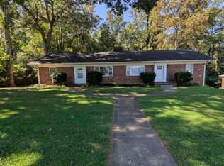 460 22nd Ave NE, Hickory, NC 28601