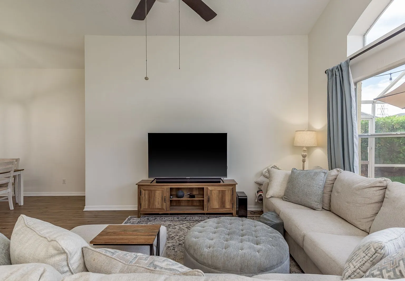 3 bed, 1530 sqft, $2,975 — Photo 4