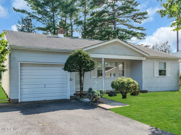297 Westbrook Drive, Toms River, NJ 08757