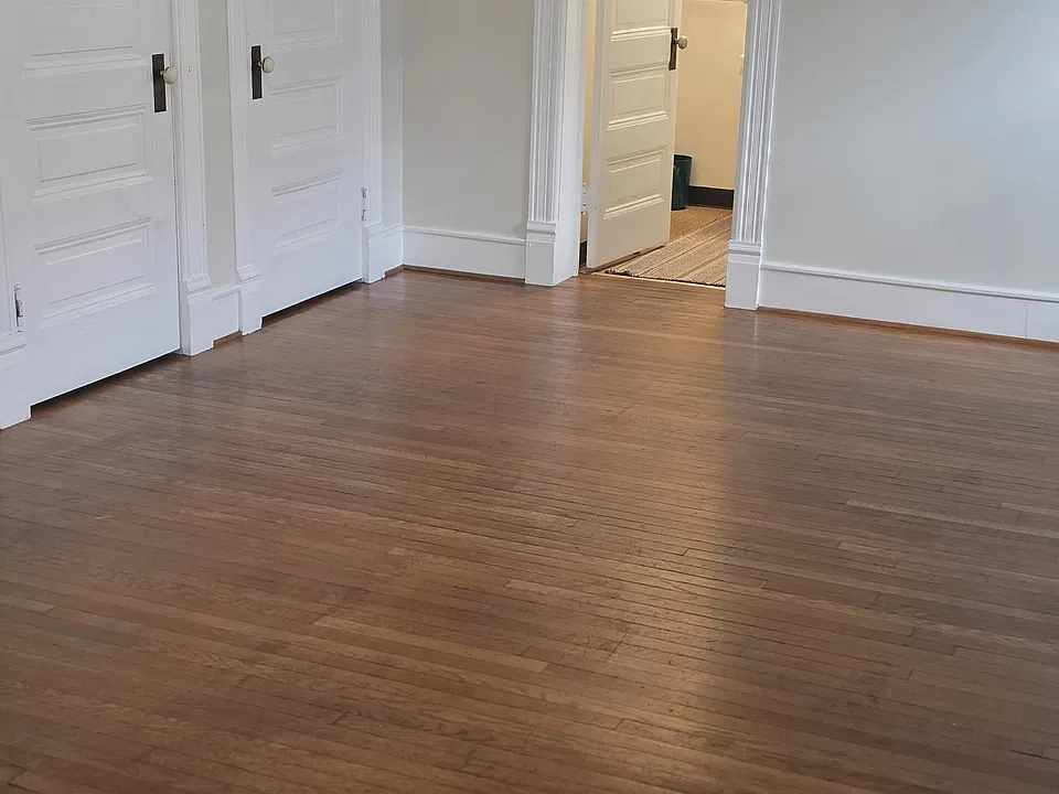 80 Hanover St #3
