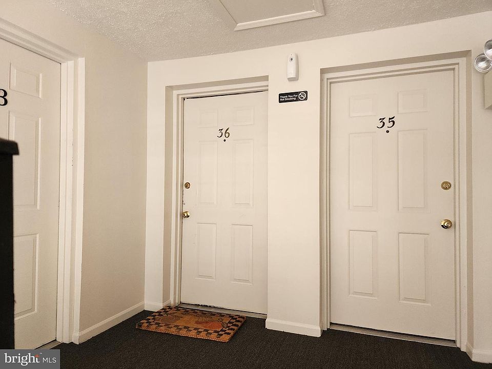1st image of 36 Cranberry Ct