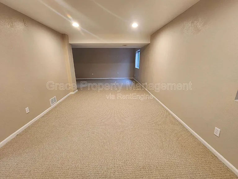11725 Chase Ct — Photo 20