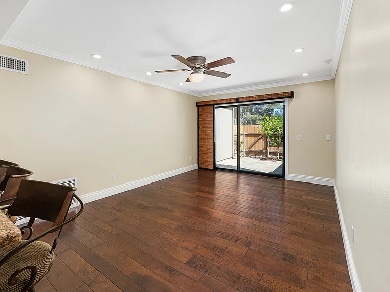 5226 Edge Park Way — Photo 7