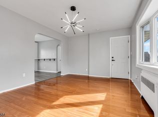 123 Prospect St, Roselle, NJ 07203