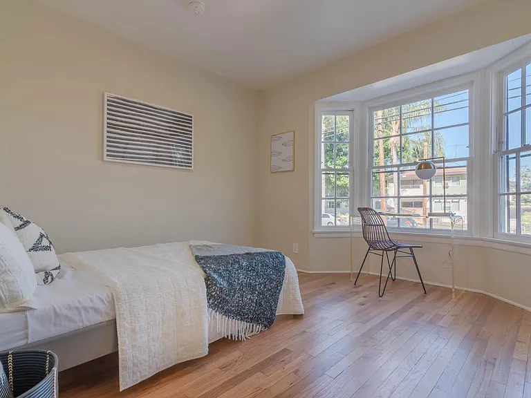 14858 1/4 Dickens St — Photo 12