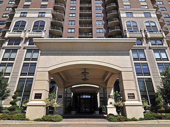 2nd image of 500 Grant St E #102