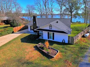 518 Forest Gln, Hemphill, TX 75948