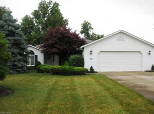 21260 Creekside Dr, Strongsville, OH