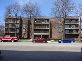 8350 W Addison St APT 106, Chicago, IL 60634