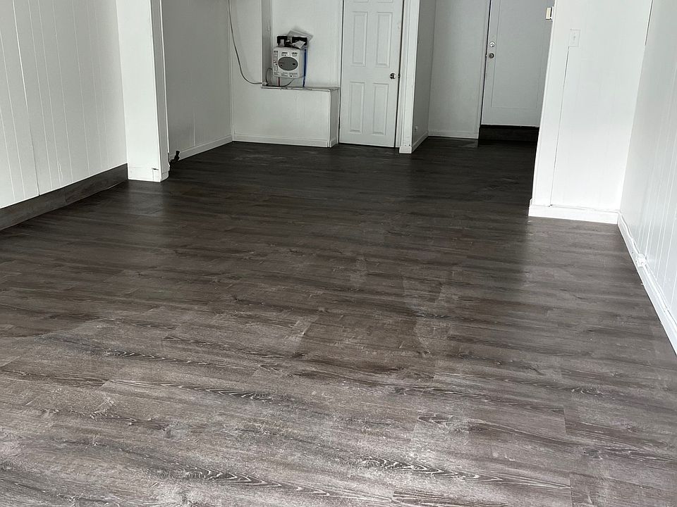 2nd image of 164 Rochelle Ave