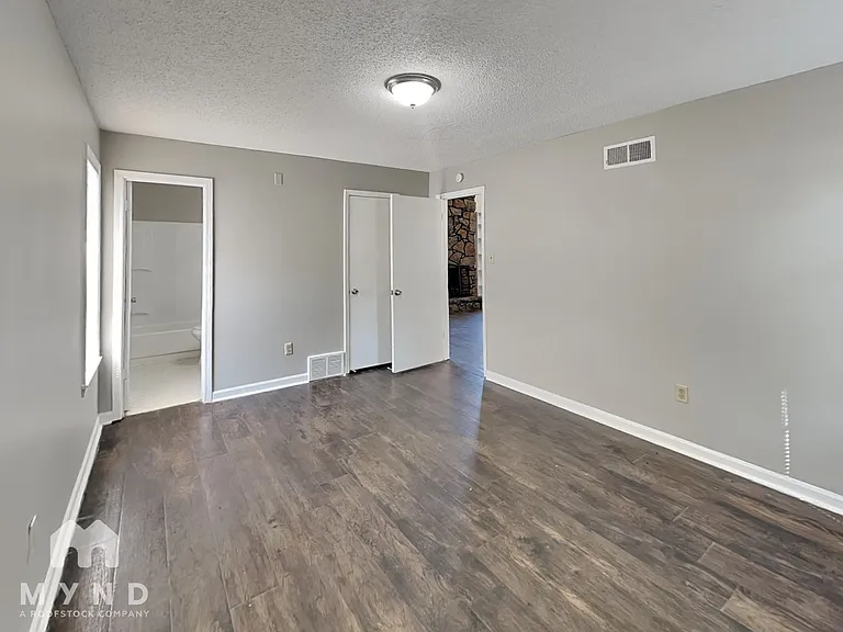 4578 Crump Rd — Photo 9