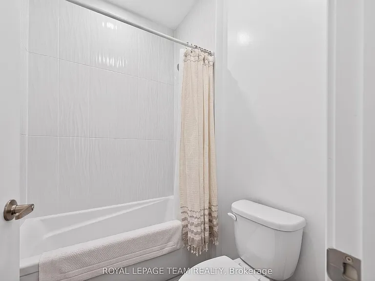 160 Highgarden Ter — Photo 29