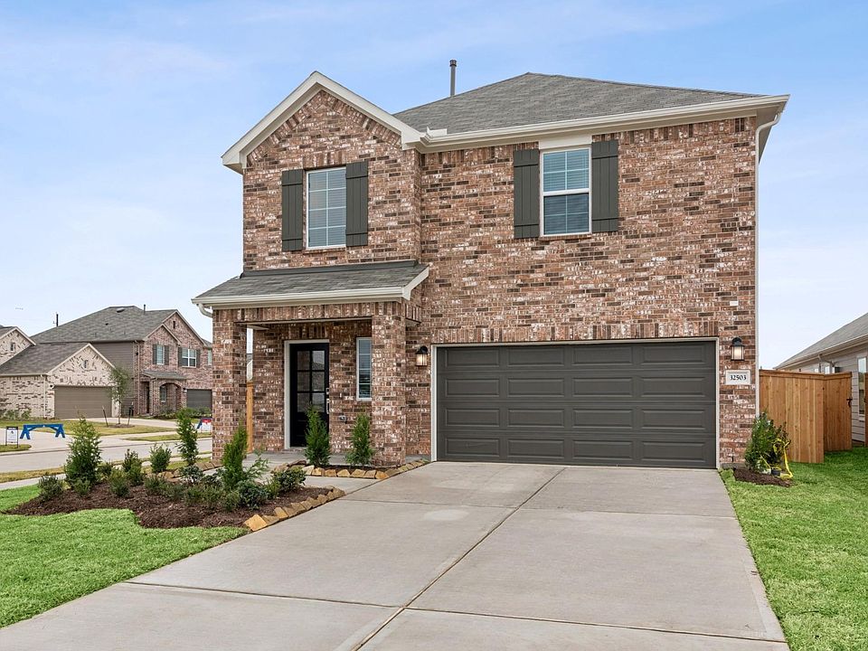 1st image of 32503 Midsummer Dr