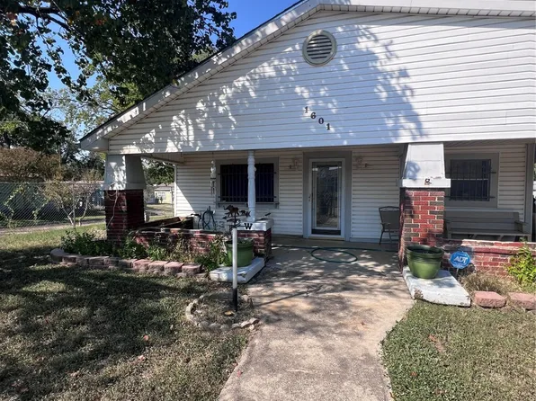 1601 Bessie St, Fort Worth, TX 76104