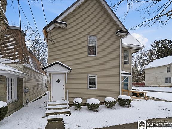 2nd image of 314 N 2nd St