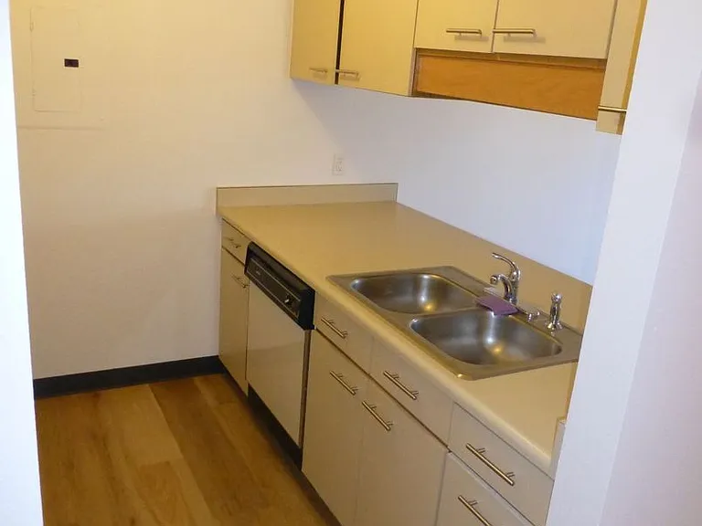 2727 Folsom St #107 — Photo 6