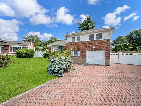 3rd image of 34 Fern Ct