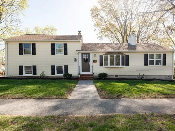 30 Fellows St, Danvers, MA 01923
