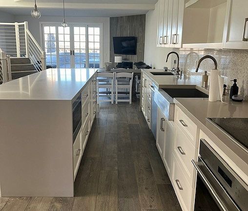 2nd image of 2929 Sandy Pointe