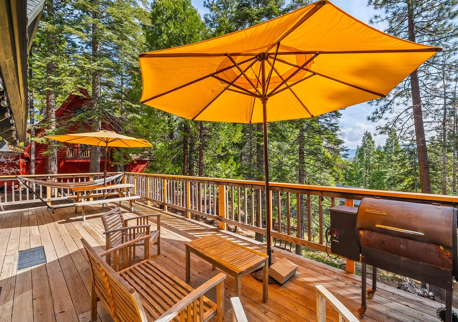 Charming 3-Bedroom, 2-Bath Home in Cold Springs — Photo 3