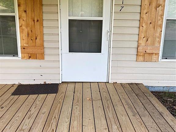 2nd image of 917 N Naid St
