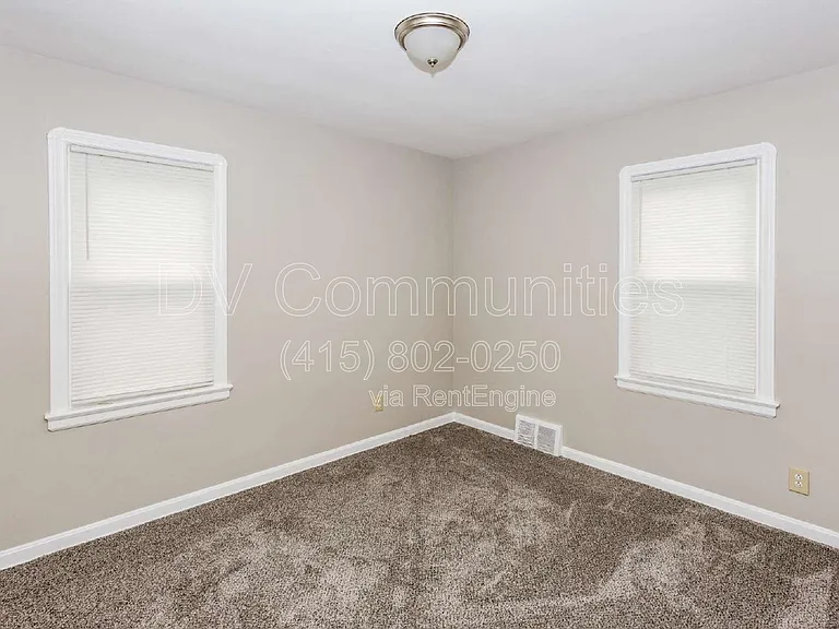 19001 Nitra Ave — Photo 10