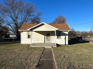2205 W High St, Springfield, MO 65803