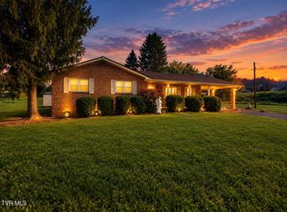 110 Miller Hollow Rd, Roan Mountain, TN 37687