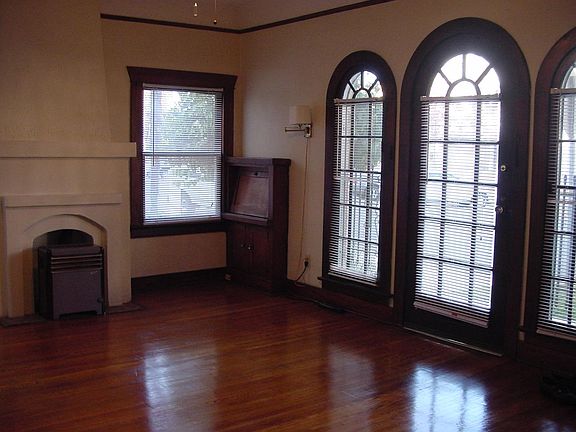 4th image of 132 Hermosa Ave