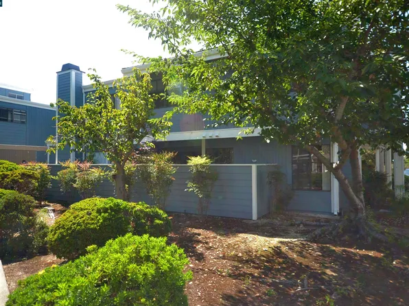 306 Atlas Dr APT 5, Hercules, CA 94547