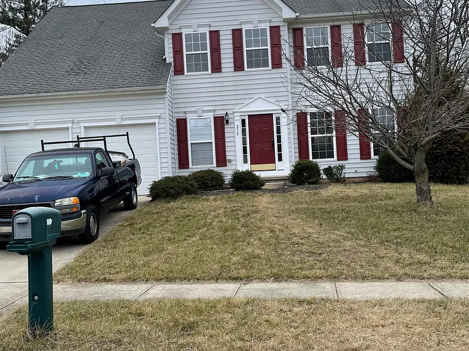 210 Earhart Ct