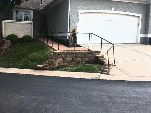 10308 Garnett St, Overland Park, KS 66214
