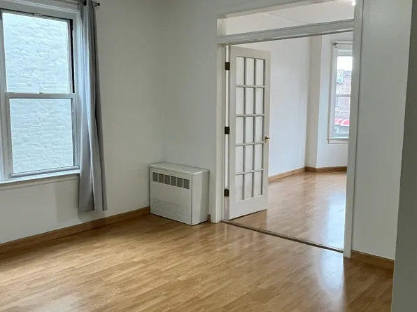 36 Gelston Avenue image 1 of 8