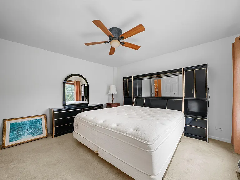 5670 Brentwood Dr — Photo 42
