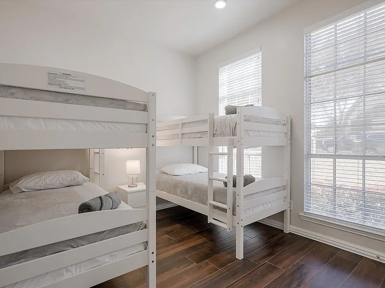 2620 Bordeaux Dr — Photo 36