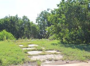 1302 Apache St, Pascagoula, MS 39581