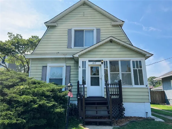 817 E Lincoln St, Hoopeston, IL 60942
